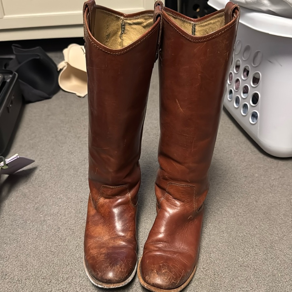 Frye Melissa Button boots size 6.5. Worn well but still a lot of life.